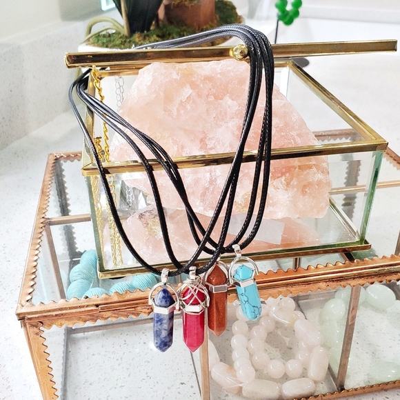 Goldstone Chakra Healing Pendant Necklace - Picture 5 of 8